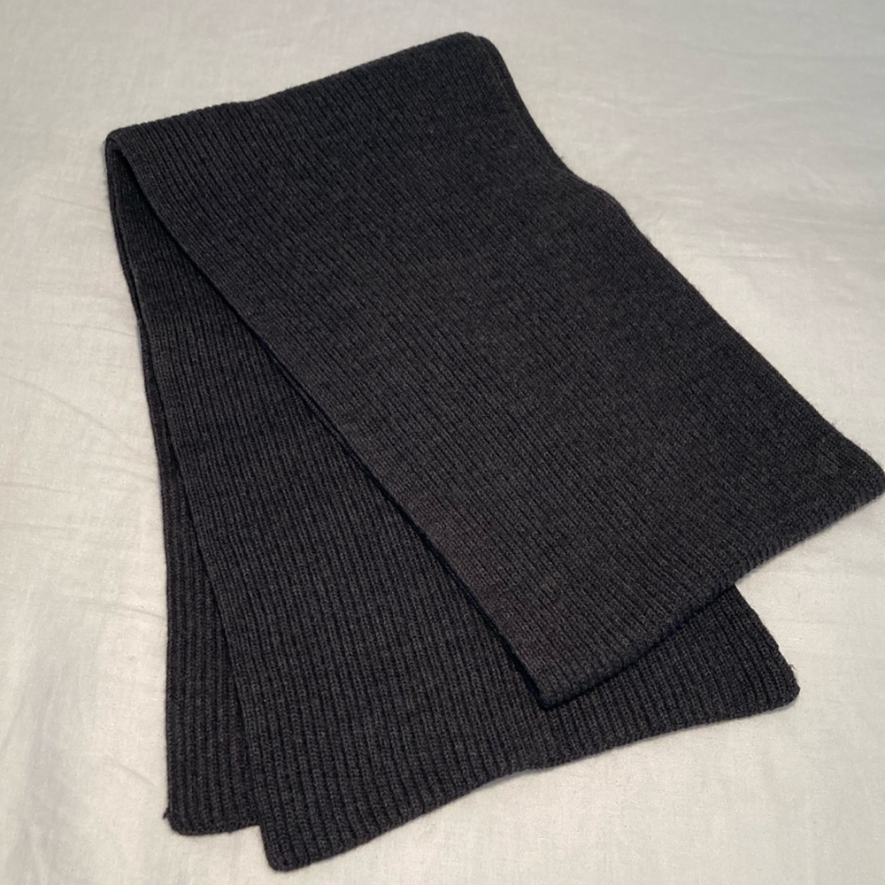 Unisex Portolano scarf extra fine merino wool ribbed charcoal